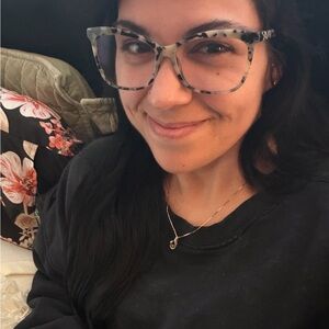 Meet your Posher, Nicole